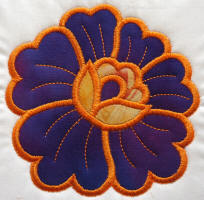 4x4 applique flower