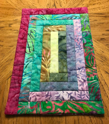 log cabin rectangle mugrug