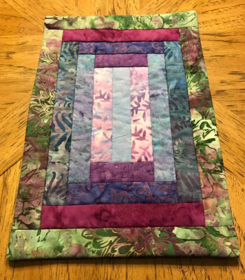 courthouse steps mug rug